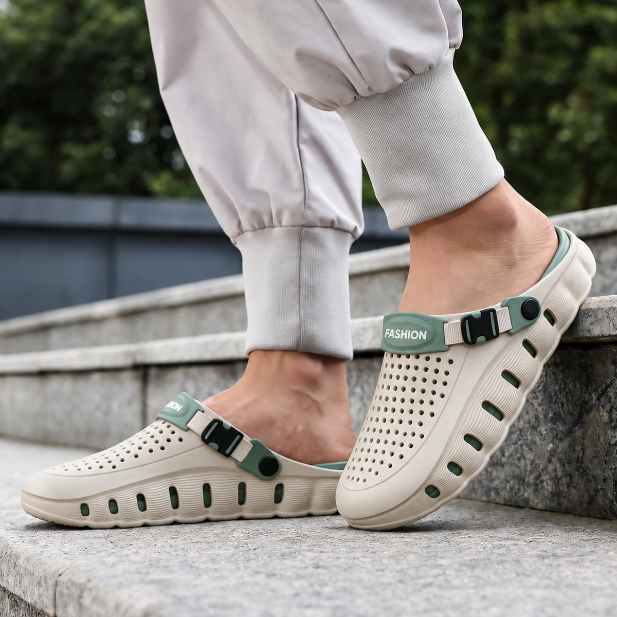 NovaStep™ AeroFlow Comfort Clogs